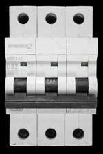 MEM EATON 32 AMP CURVE D 10kA