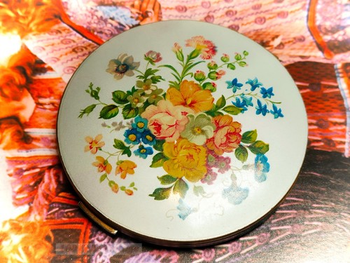 Colourful floral vintage - colourful,