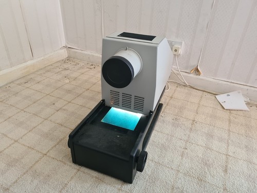 Vega portable projector - ,