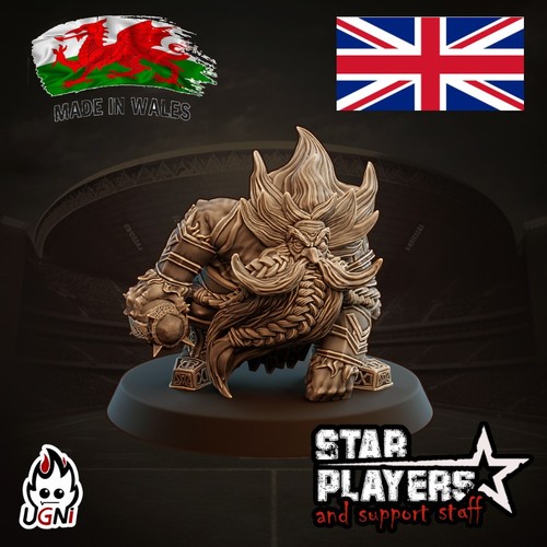 Dwarf fantasy football star - football,