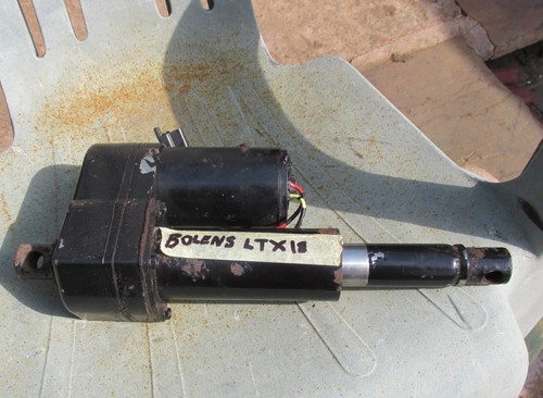 Ride mower bolens ltx18 - on,