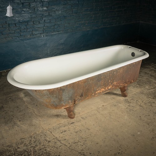 Roll top bath cast iron - top,