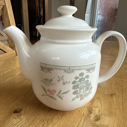 Biltons pottery pagoda - biltons,