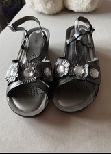 Ladies Open-Toe Slip-On