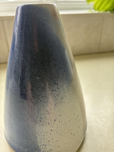 Blue glazed pottery - blue,