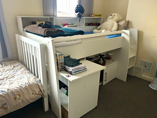 White children mid - mid, sleeper