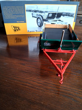 Universal Hobbies 1:16 JCB