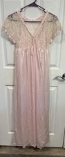 1970’s Vintage Long Robe & Nightgown Set Peignoir Pink Medium ILGWU Lace