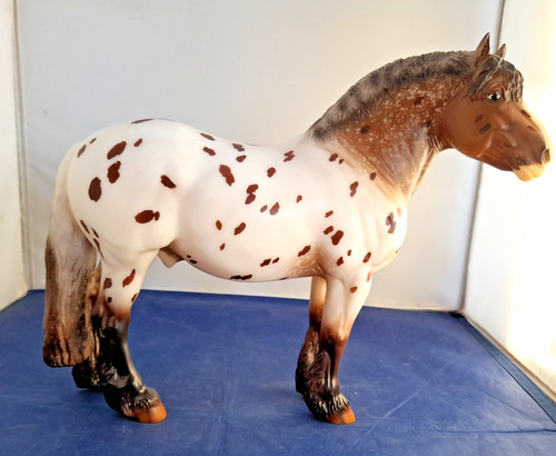 Breyer model horse oak - breyer,
