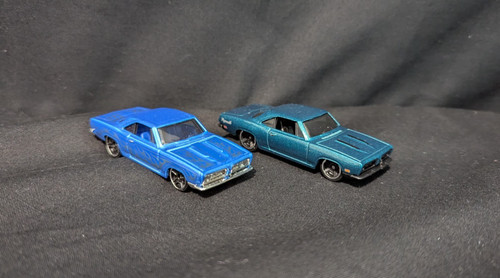 Hot wheels pair 68 - pair, '68