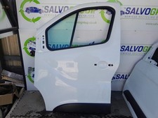 MK2 VAUXHALL VIVARO DOOR BARE