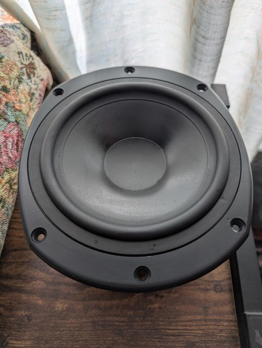 Tannoy reveal studio - reveal,