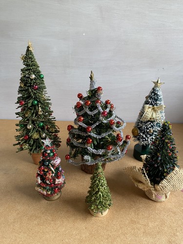 Dolls house christmas - house, tree