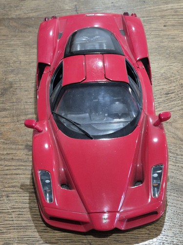 Hot wheels ferrari enzo 18th - hot,