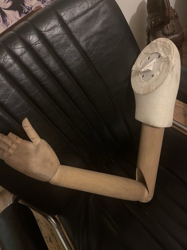 Wooden articulated life size - wooden, life-size