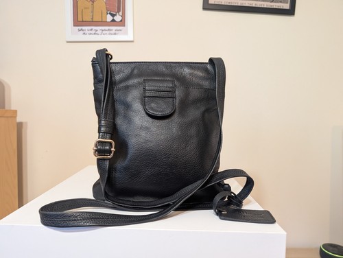 Ashwood black leather - ashwood,
