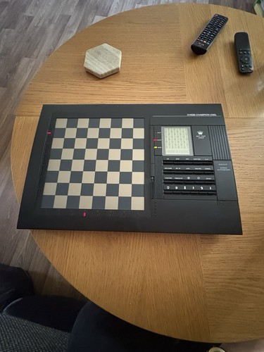 Vintage radio shack chess - vintage,