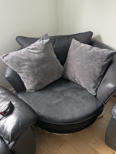 Large comfy swivel - large, love