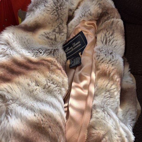 Terry lewis classic luxuries - lewis,