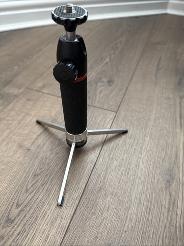Vintage tabletop mini tripod - tripod, &