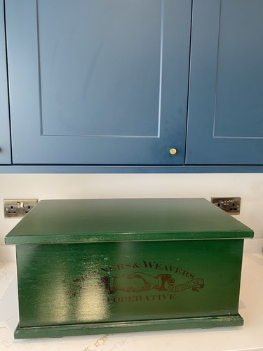 Vintage green wooden - a,