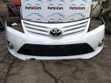 TOYOTA AVENSIS SALOON FRONT