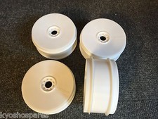 KYOSHO INFERNO, MP10, MP9 TKI4, TKI3, NEW 4 x DISH WHEELS WHITE, IFH006W