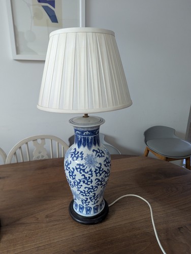 Vintage table lamp chinese - table,