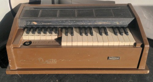 Vintage retro duette emenee - vintage, retro?