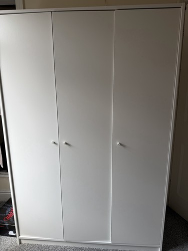 White door freestanding - white,