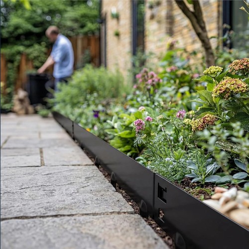 Metal garden edging - garden, corten