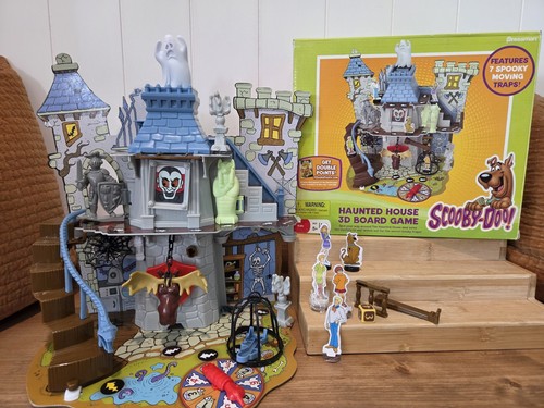 Scooby doo haunted house - house, 3d