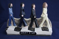 BAIRSTOW MANOR THE BEATLES - ABBEY ROAD FIGURE - BRAND NEW
