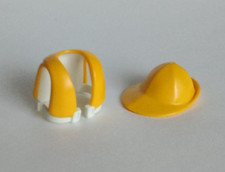 PLAYMOBIL  YELLOW HAT   SOWESTER    LIFEJACKET      COMBINE  POST