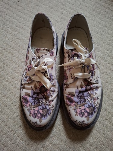 Floral martens size 6 - size,
