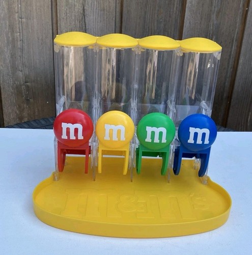 World four tube dispenser - m&ms,