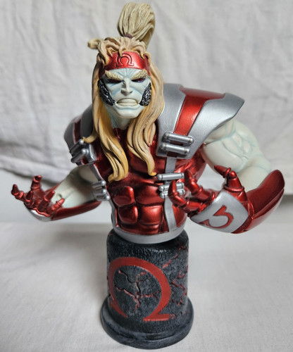 Omega red mini bust - omega, mini-bust