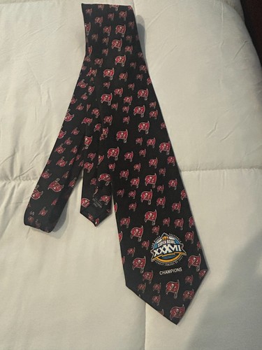 Tampa bay rays buccaneers bucs - bay,