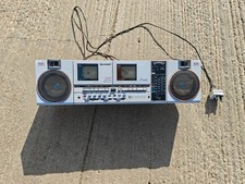 Sharp Qt89 Vintage 80's Radio