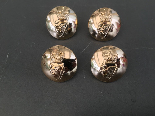Irish guards buttons - guards,