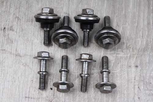 Set screws valve - cover, yamaha