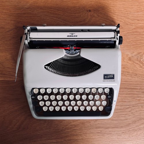 Vintage 1960s adler - tippa, /
