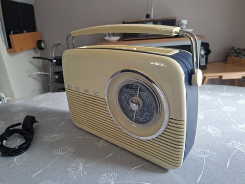 Bush tr82 retro radio - tr82/b,