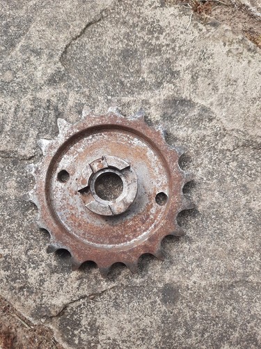 Velocette gearbox sprocket bsa - velocette,
