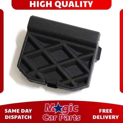 Rear bumper tow eye cover - eye, for