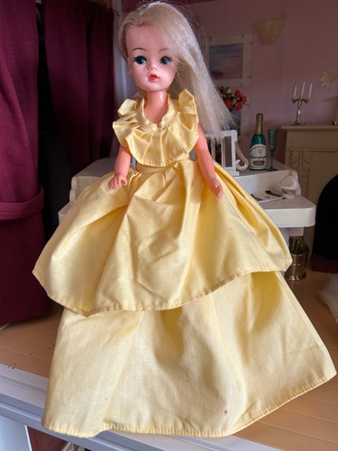 Stunning pedigree sindy doll - sindy,