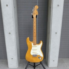 [Fender Japan] ST72-65