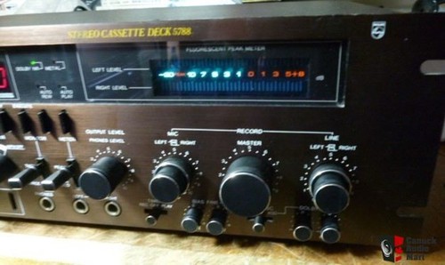 Phillips 5788 stereo cassette - phillips,