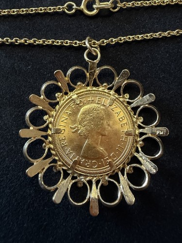 22ct yellow gold sovereign - yellow,