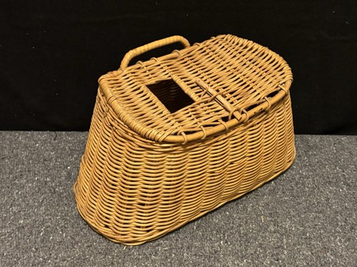 Vintage wicker fishing - wicker, creel